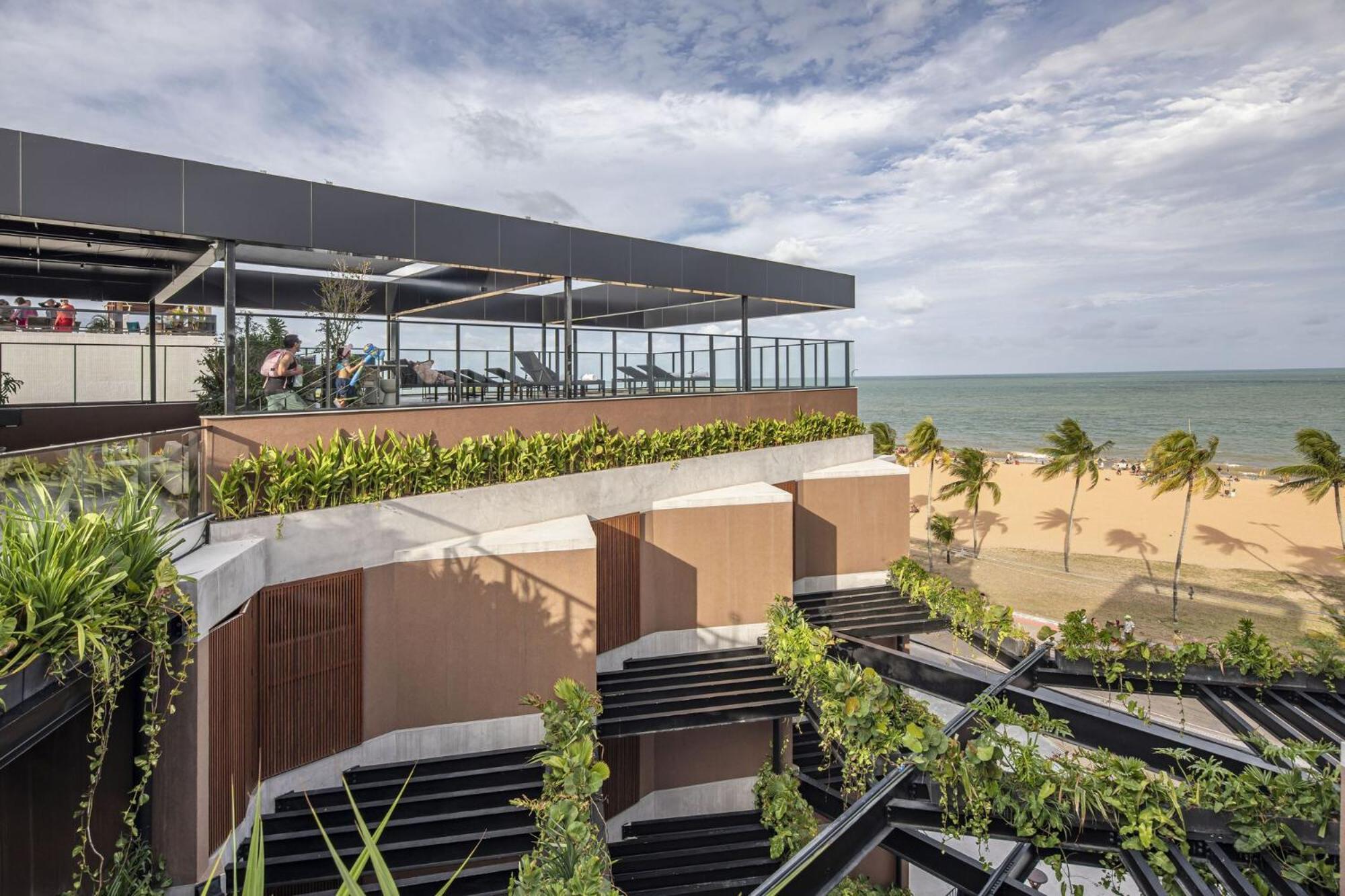 Ba'Ra Hotel Joao Pessoa Exterior photo The rooftop bar at the hotel